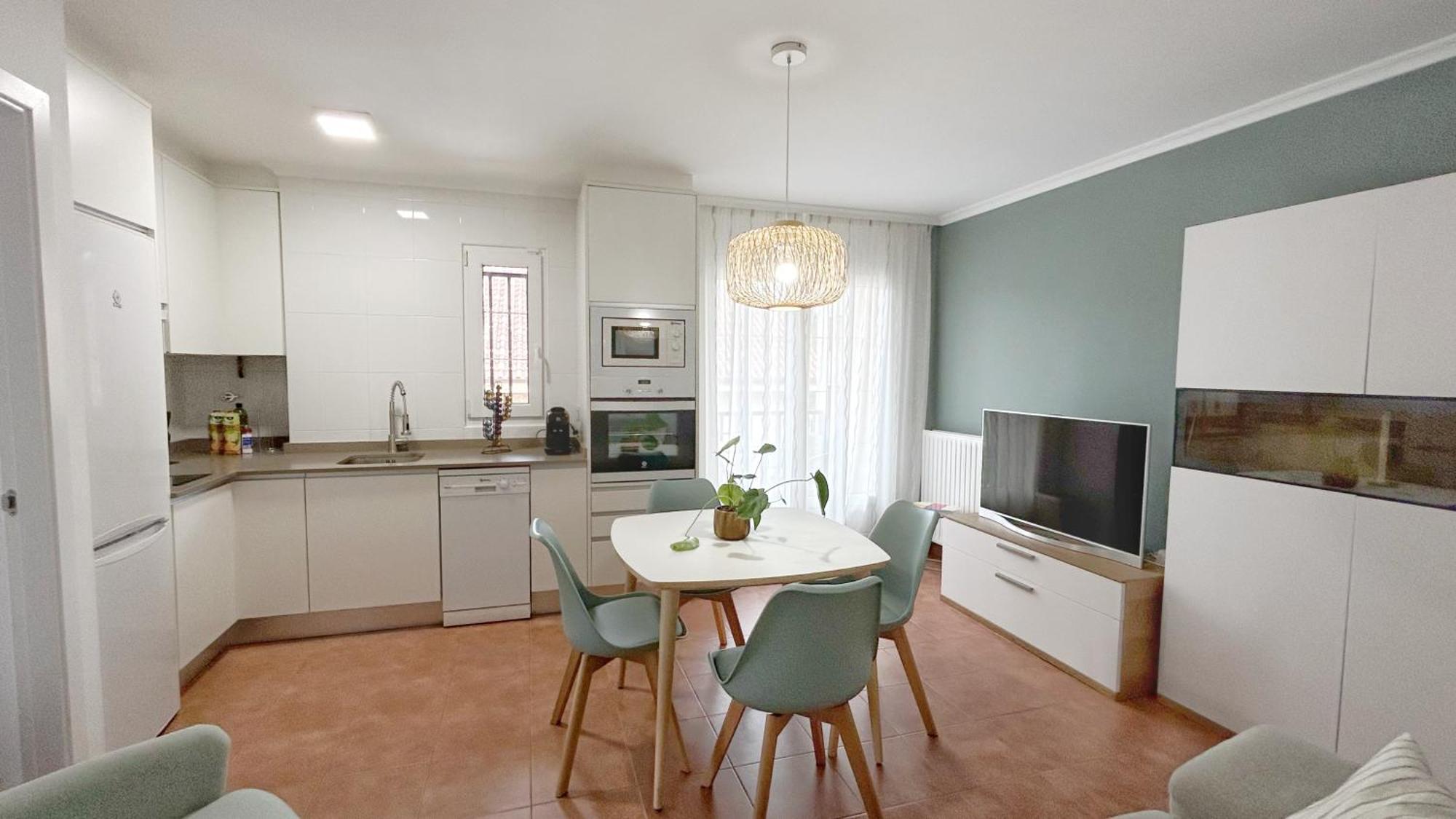 Comillas Bº Casasola - Residencial Lagos Azules - Netflix, Prime, Wifi & Free Indoor Parking Kültér fotó