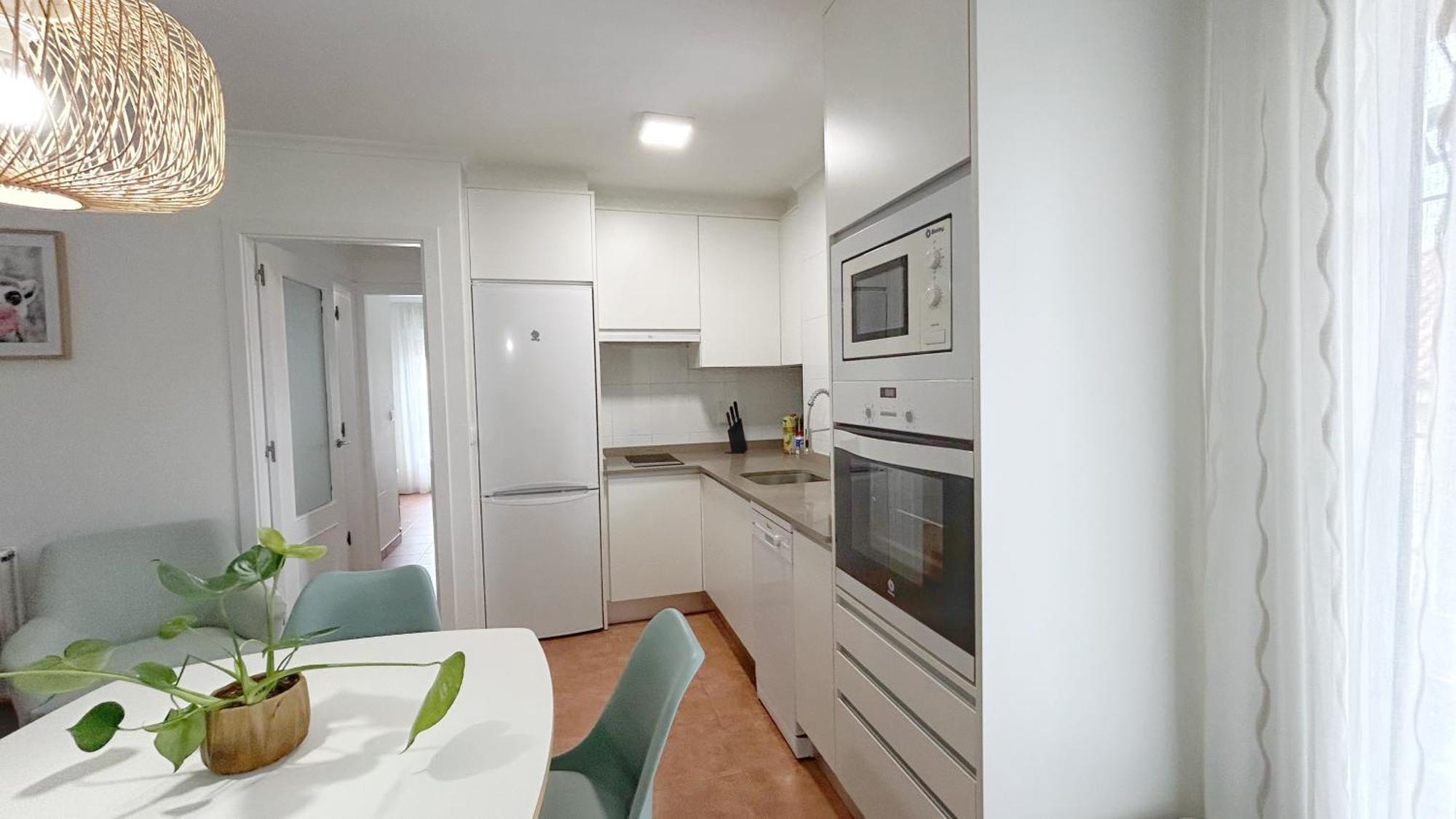 Comillas Bº Casasola - Residencial Lagos Azules - Netflix, Prime, Wifi & Free Indoor Parking Kültér fotó