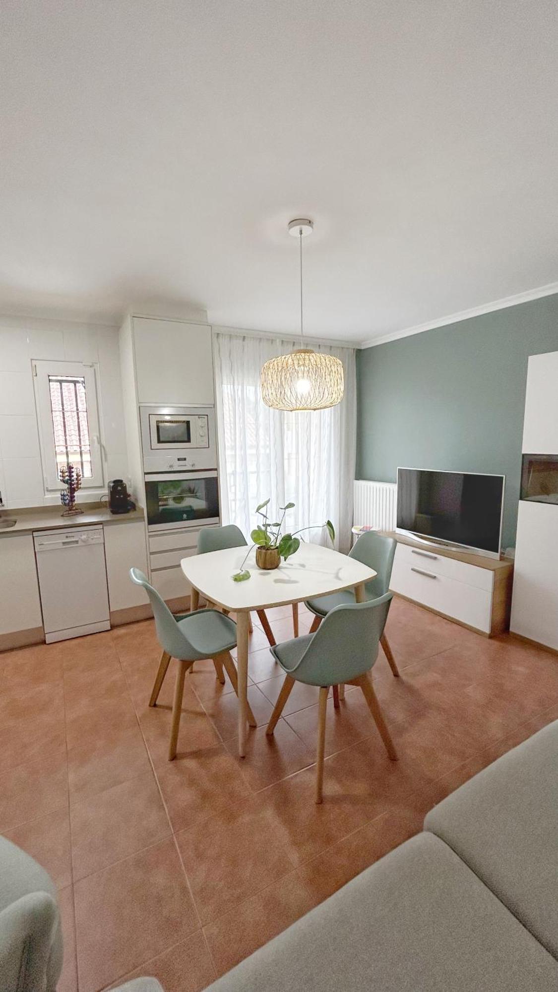 Comillas Bº Casasola - Residencial Lagos Azules - Netflix, Prime, Wifi & Free Indoor Parking Kültér fotó